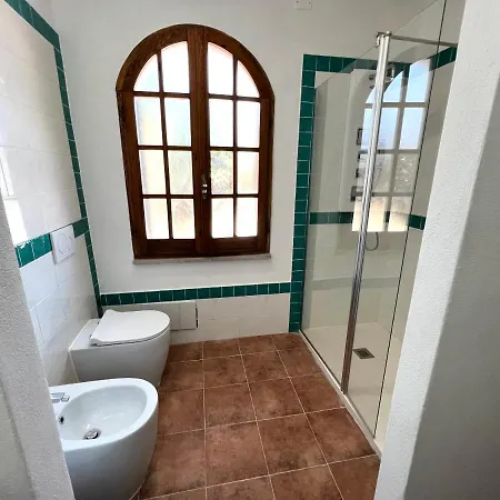 Casale Fronte Mare - With Swimming Pool In Front Of The فيلة