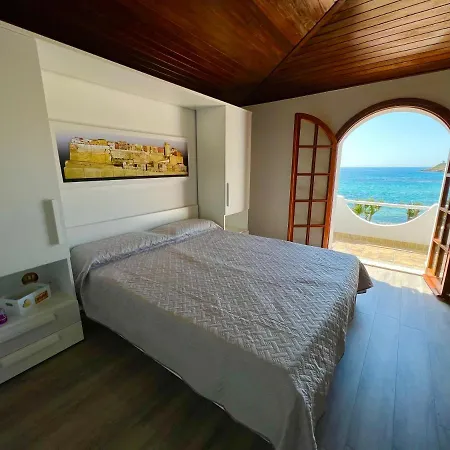 Casale Fronte Mare - With Swimming Pool In Front Of The *