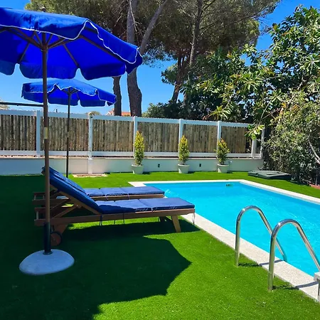 Casale Fronte Mare - With Swimming Pool In Front Of The *