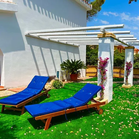 Casale Fronte Mare - With Swimming Pool In Front Of The 别墅