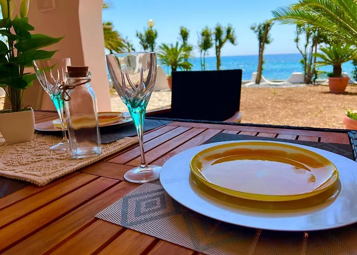 Villa Casale Fronte Mare - With Swimming Pool In Front Of The Porto Columbu - Perd'E Sali