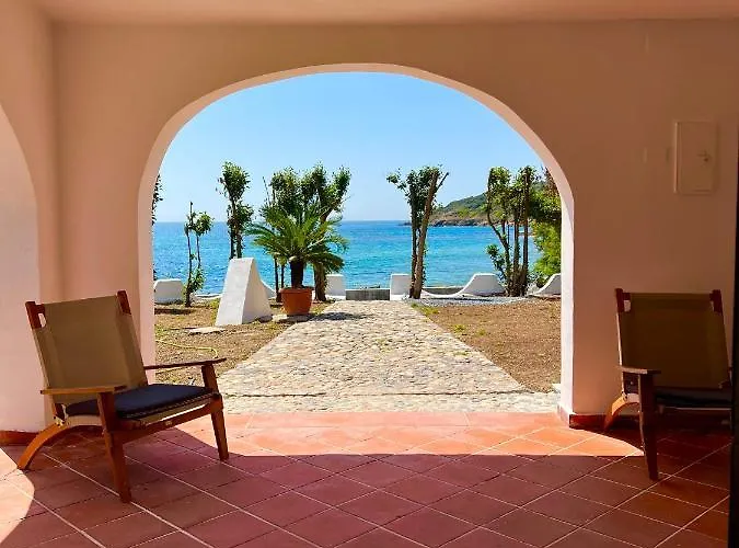 Casale Fronte Mare - With Swimming Pool In Front Of The *