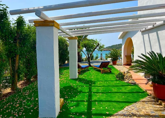 Casale Fronte Mare - With Swimming Pool In Front Of The Villa Porto Columbu - Perd'E Sali